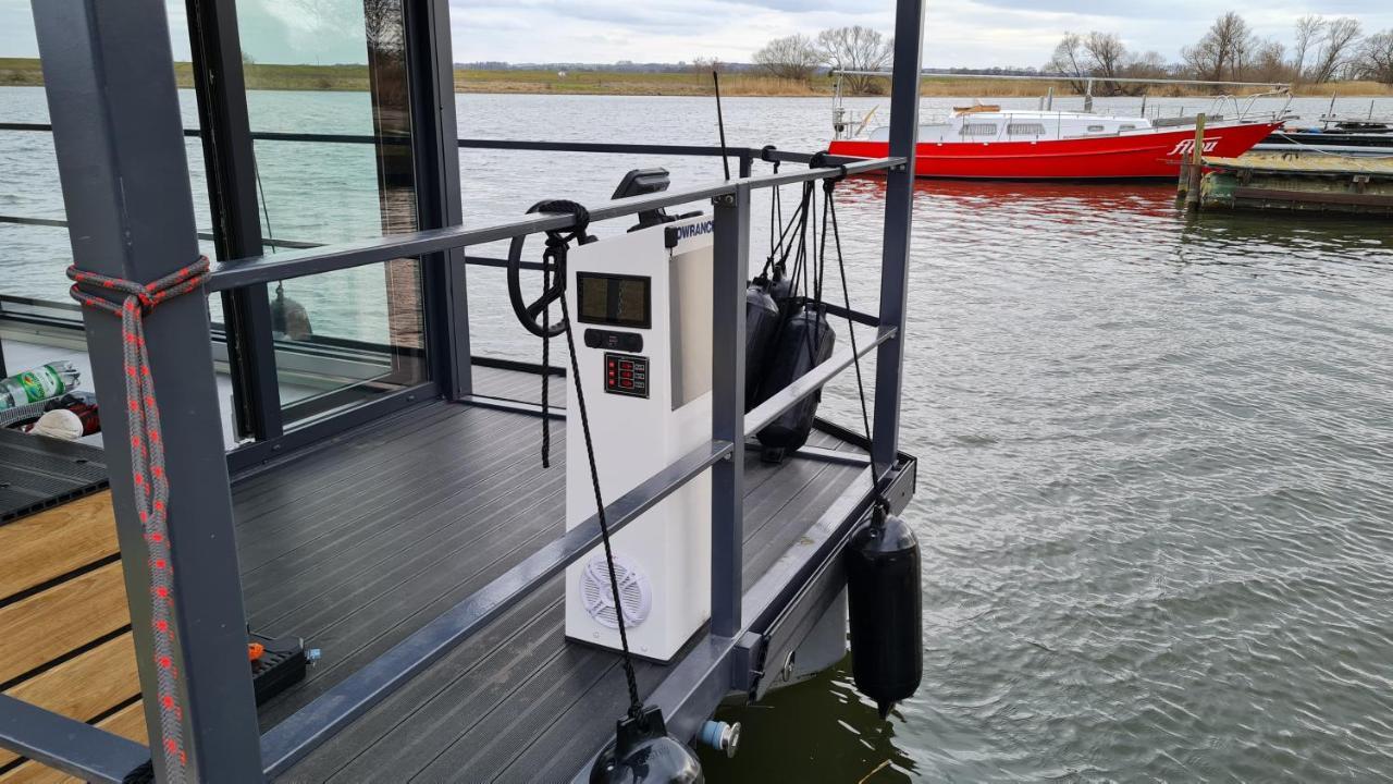 Hausboote Unteres Odertal Hausboot Kranich Hotel Schwedt Exterior photo