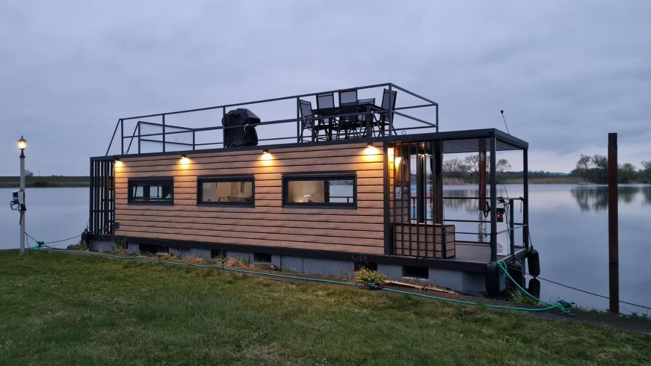 Hausboote Unteres Odertal Hausboot Kranich Hotel Schwedt Exterior photo